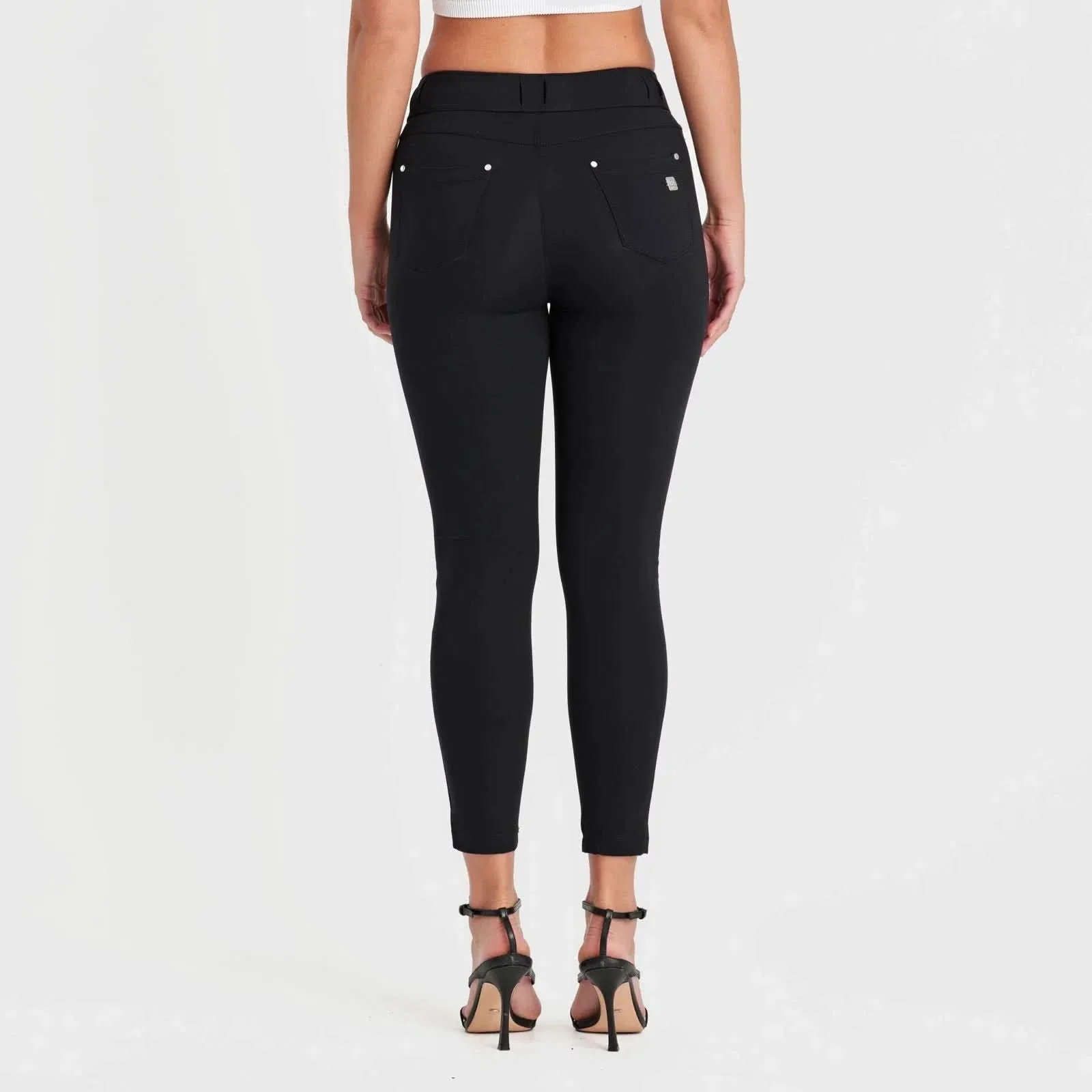 N.O.W.® Diwo Pro - High Waisted - 7/8 Length - Black - Image 8