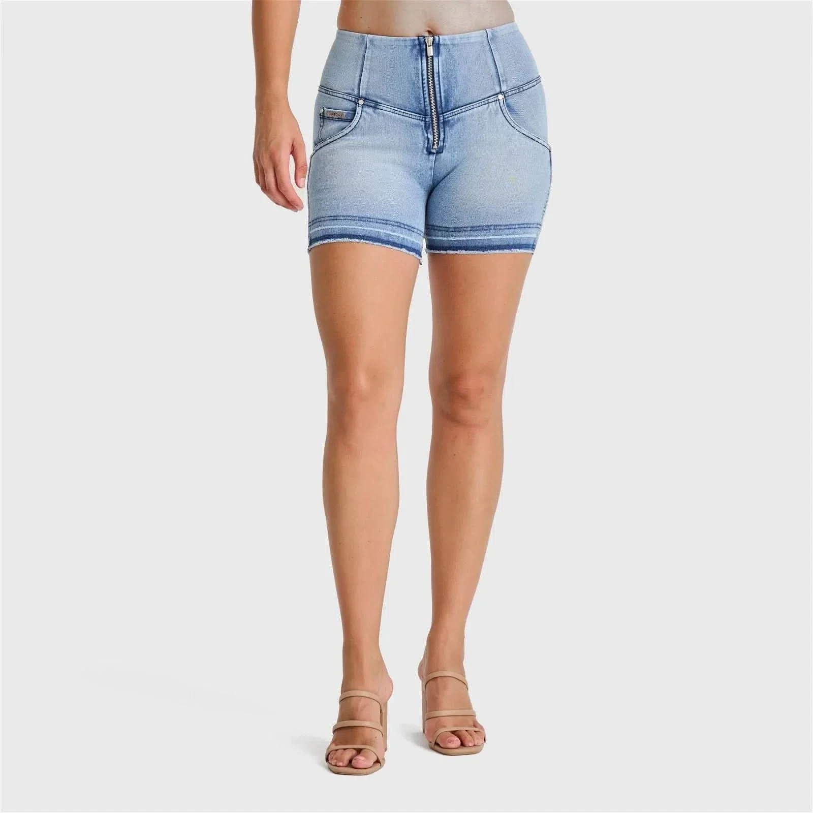 WRUP SNUG Jeans - High Waisted - Shorts - Light Blue + Blue Stitching - Image 7