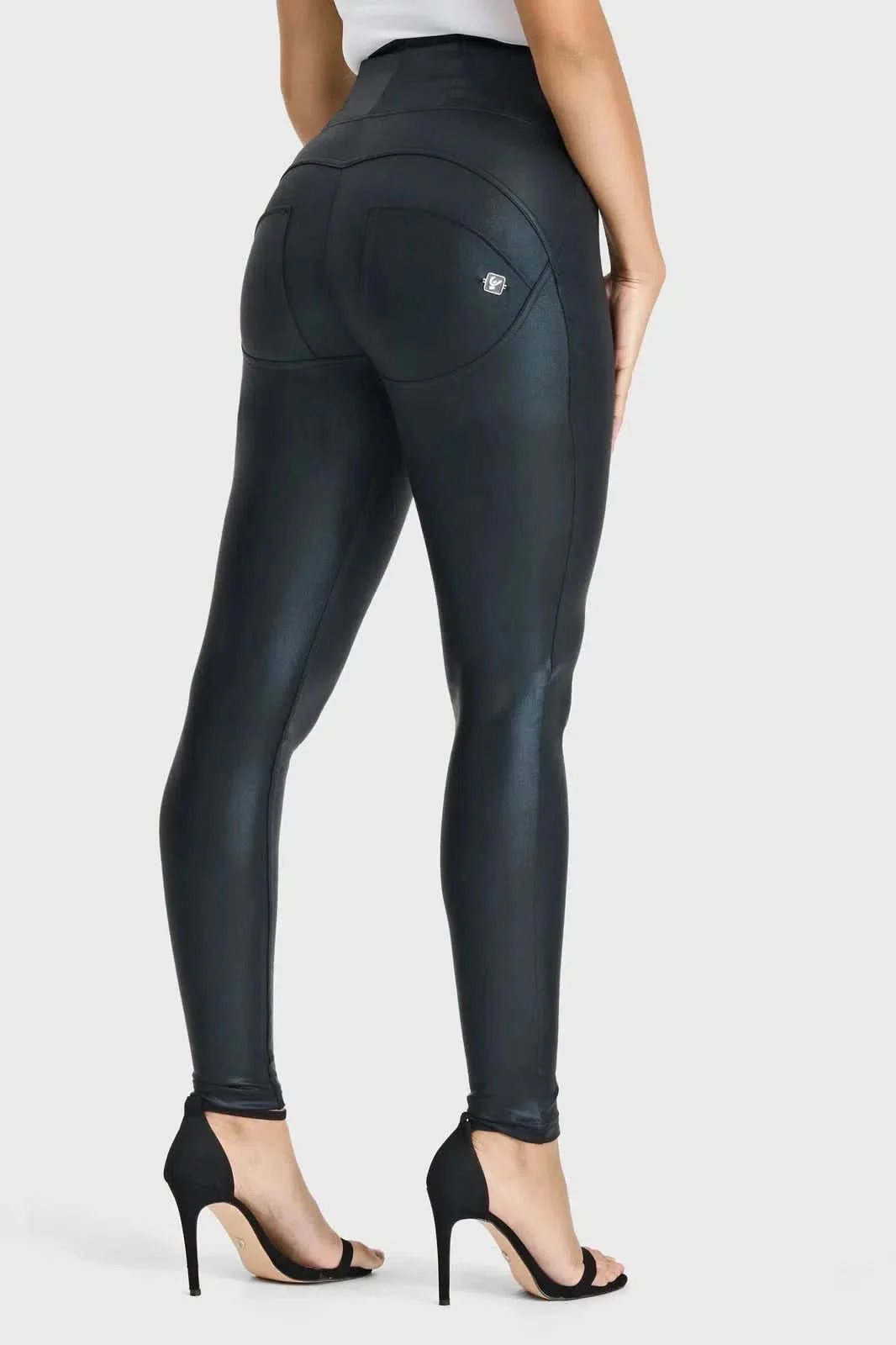 WRUP Luxe Shimmer - Super High Waisted - Full Length - Black - Image 3