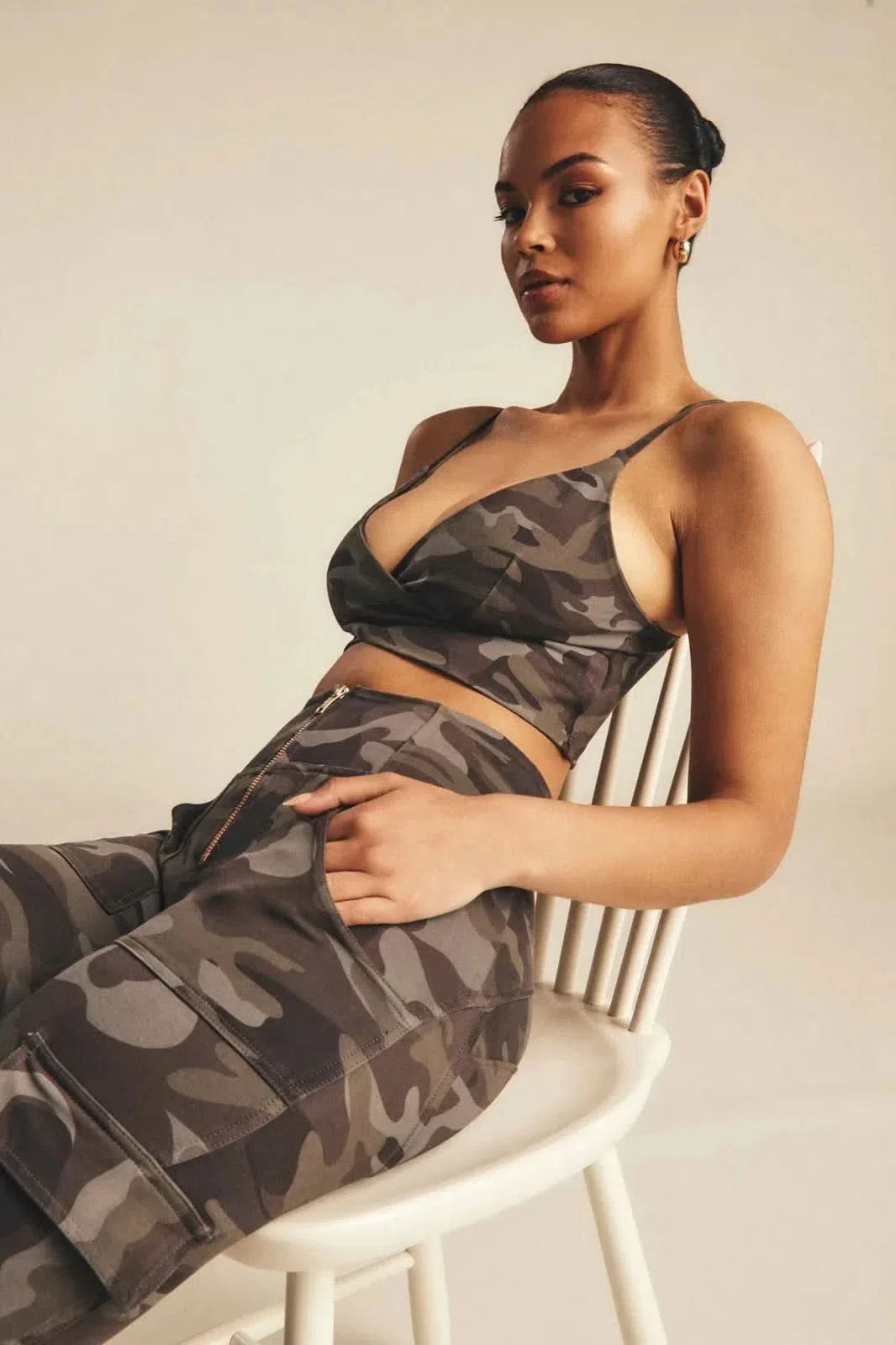 WRUP Cargo Fashion - High Waisted - 7/8 Length - Grey Camo - Image 5